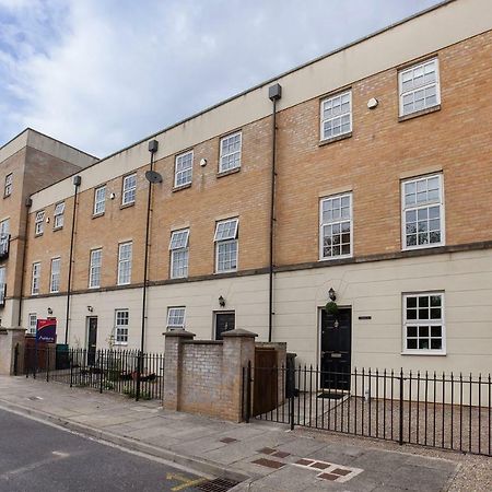 Thomas, Off Leeman Road York Exterior foto